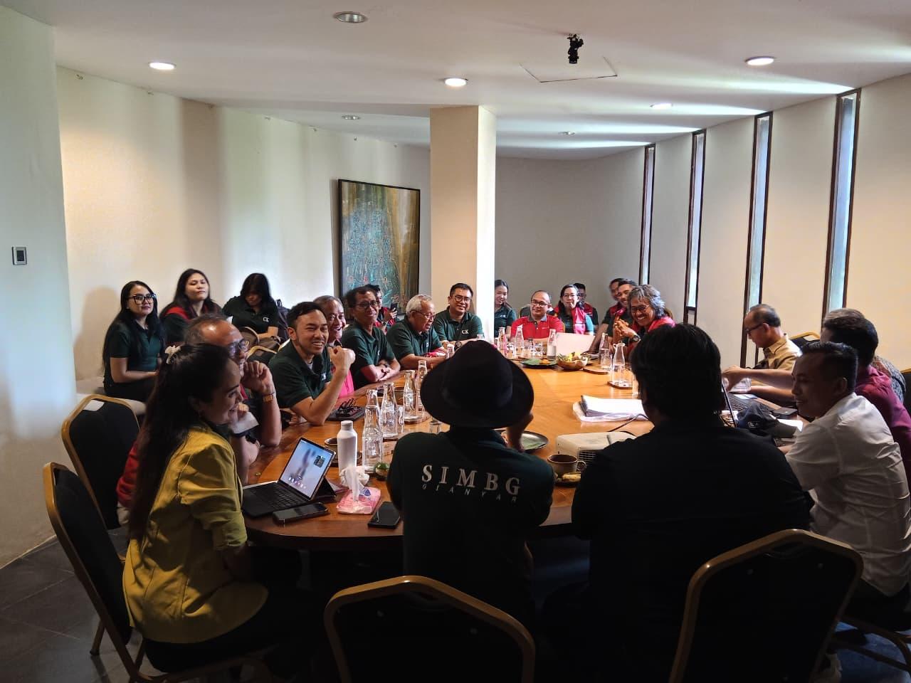 Dokumentasi sidang tim PT DNA MITRA TEKNIK